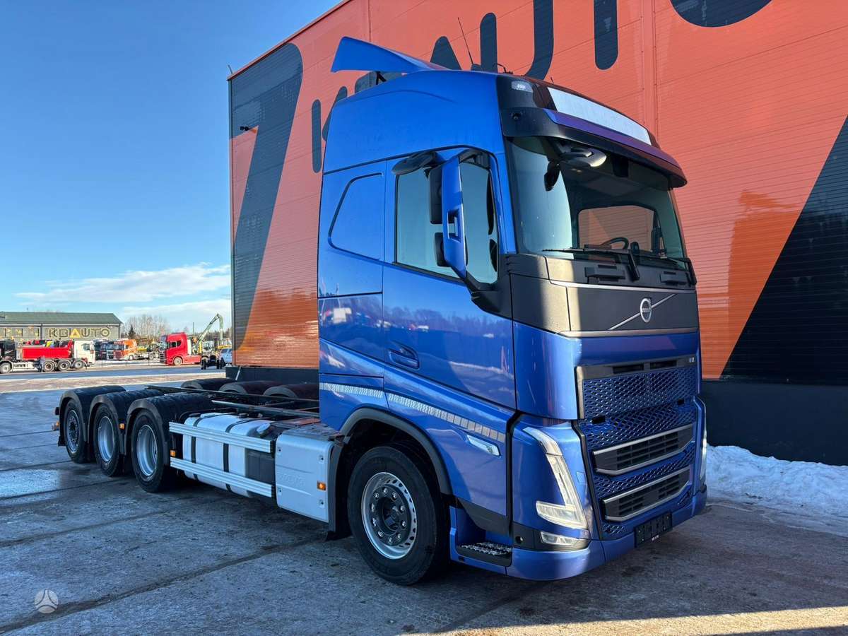 Volvo FH 500 8x4*4, шасси