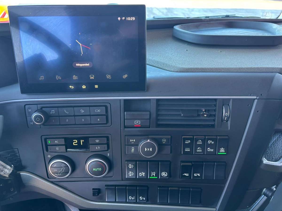 Volvo FH 500 8x4*4, шасси