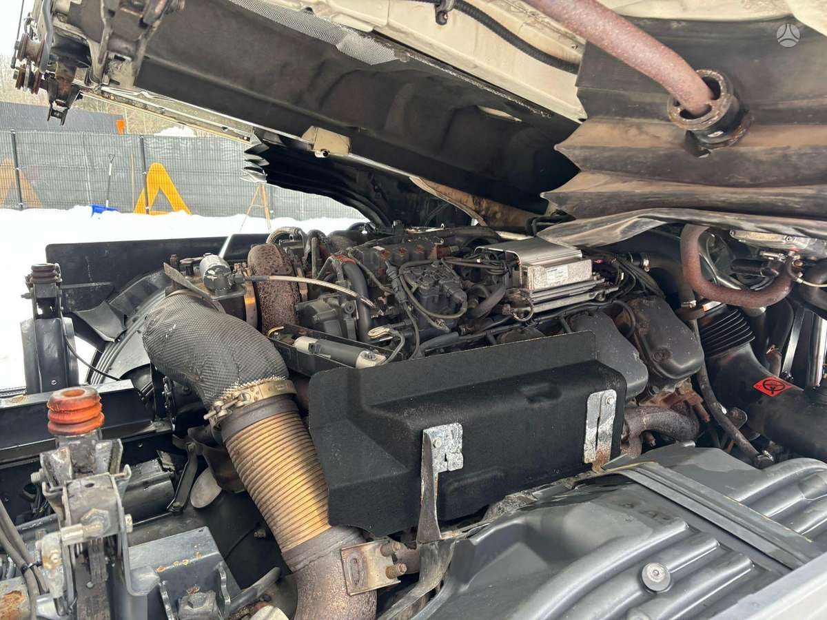 Scania R 580 6x2*4, шасси