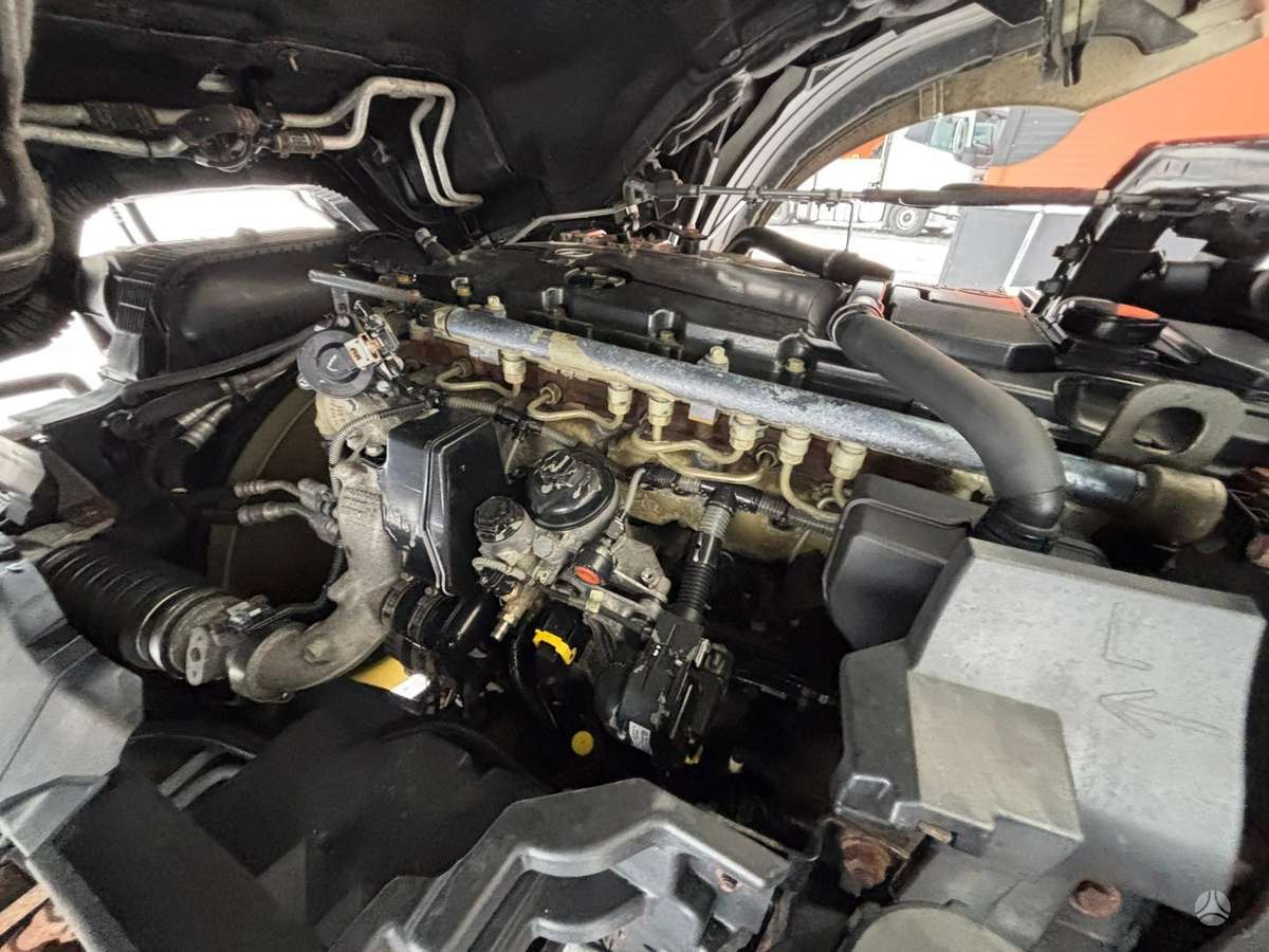 Mercedes-Benz Antos 2535 6x2*4, шасси