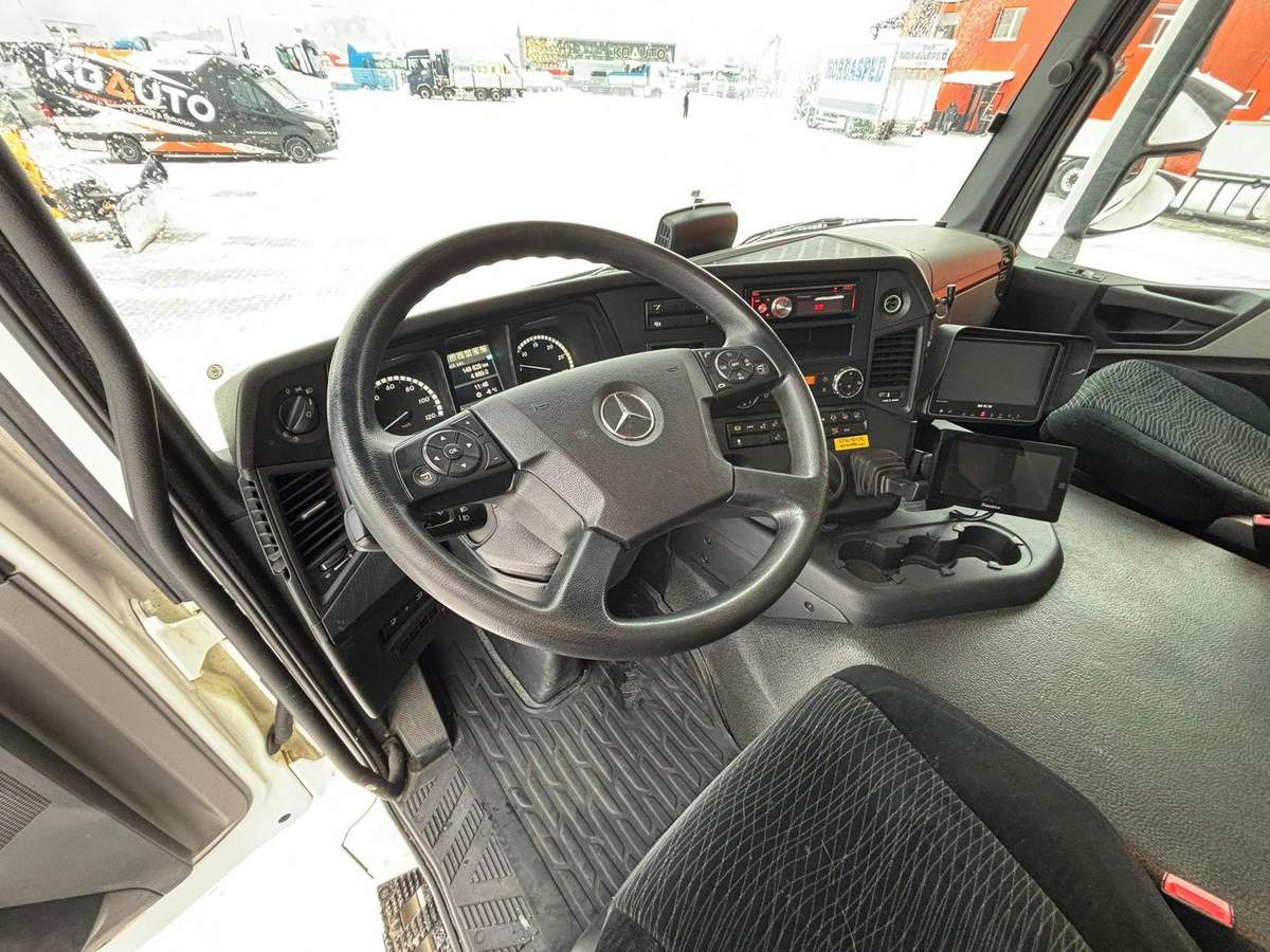 Mercedes-Benz Antos 2535 6x2*4, шасси