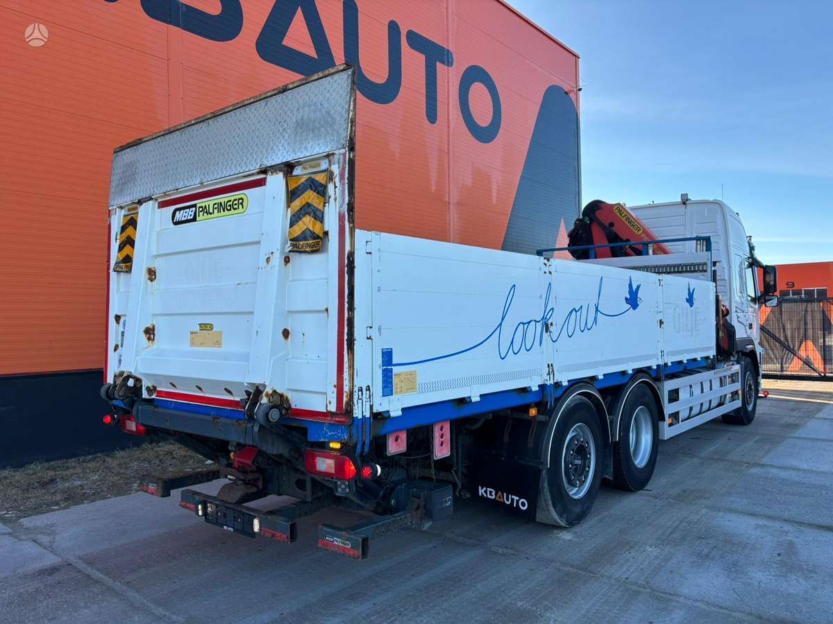 Volvo FM 460 6x2, с краном