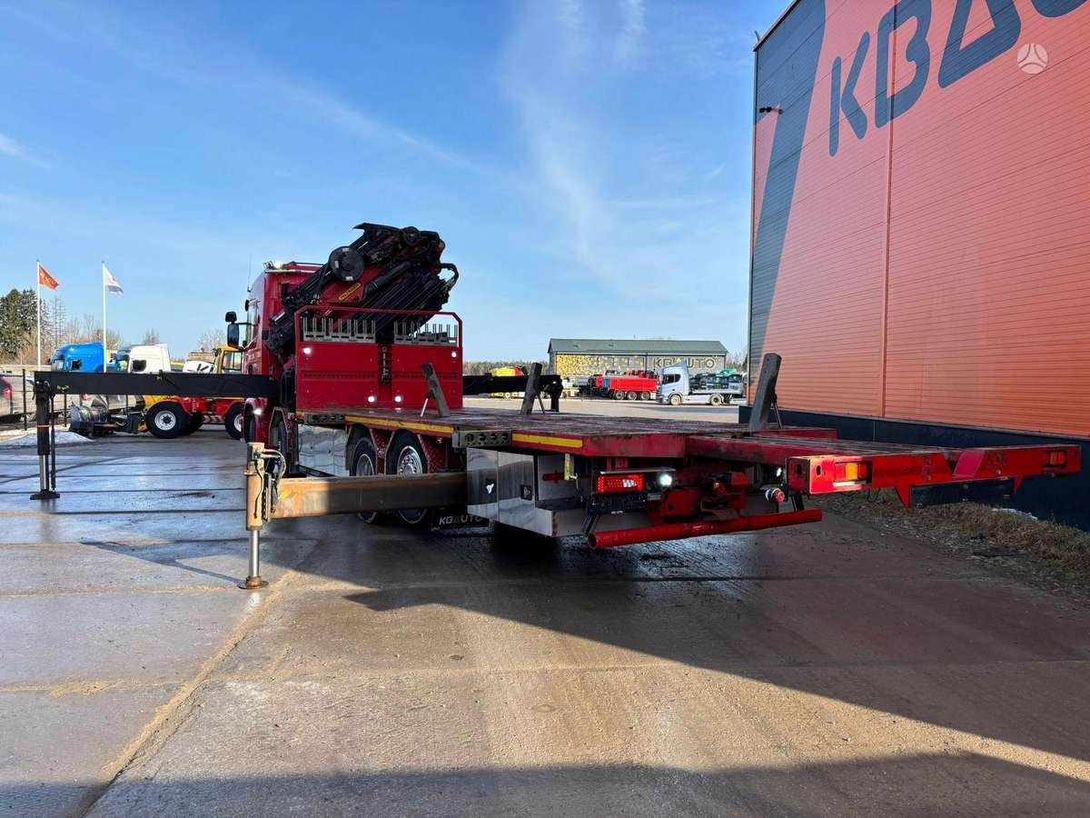 Scania R 450 8x2*6, su kranu