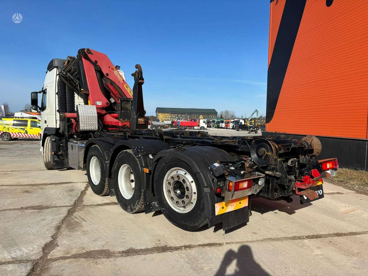 Volvo FM 440 8x4*4, с краном