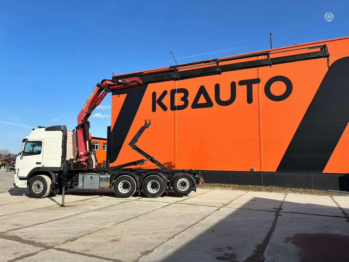 Volvo FM 440 8x4*4, с краном
