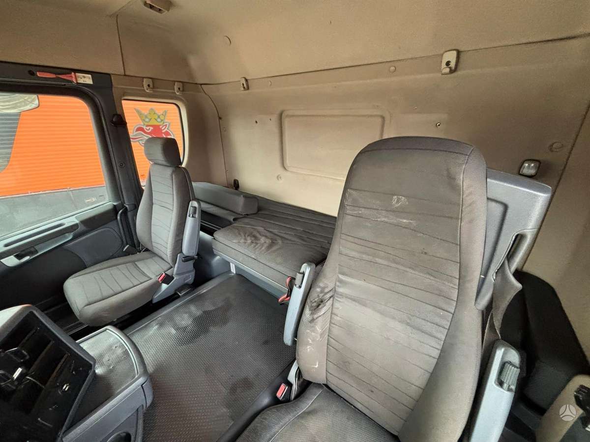 Scania G 440 8x2*6, ar krānu