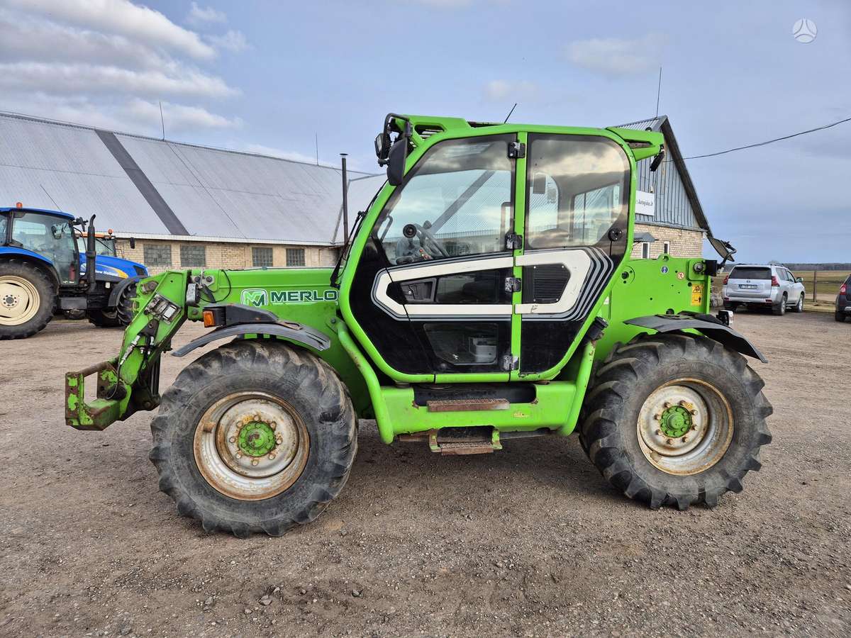 Merlo 38.7, self-propelled loaders
