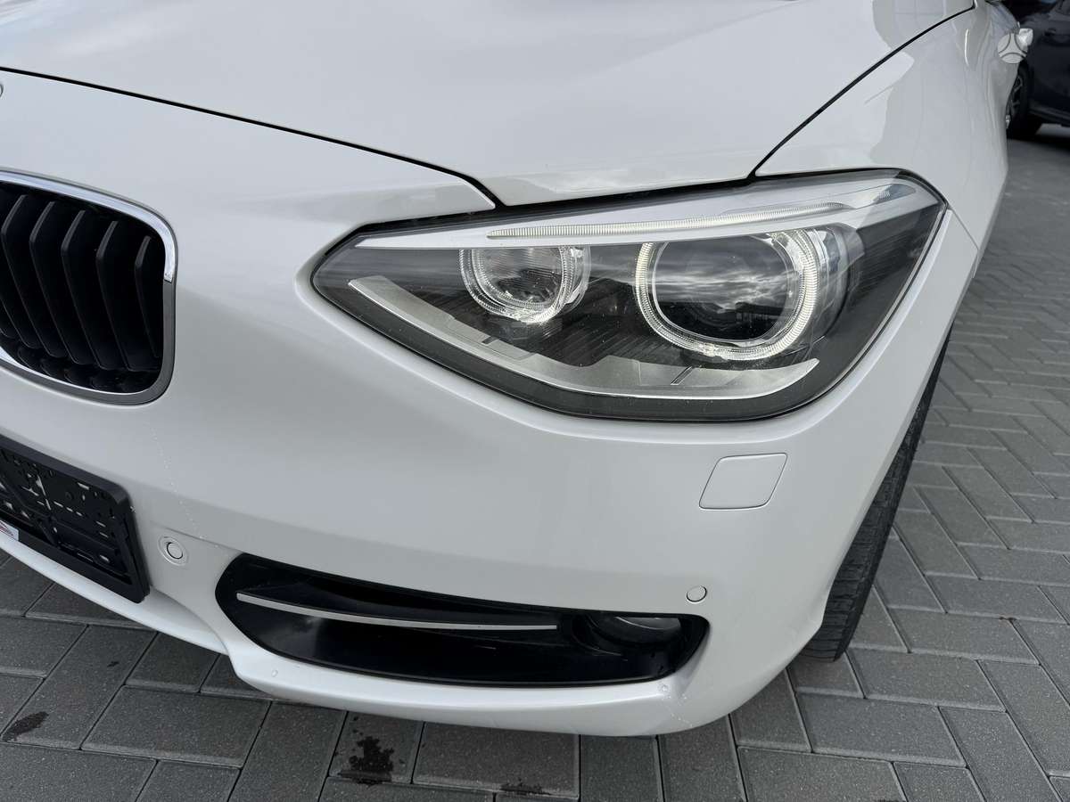 BMW 120, 2.0 l., hatchback