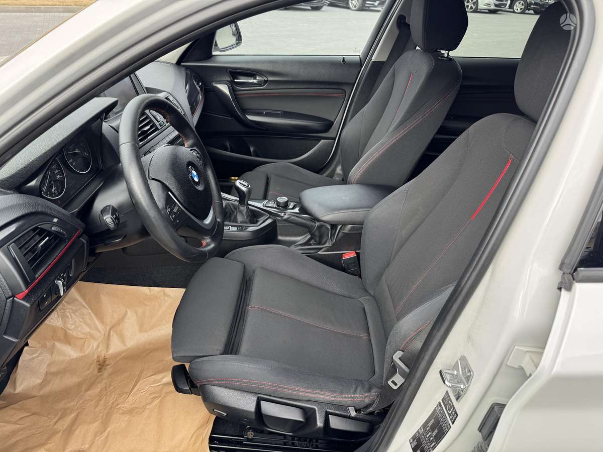 BMW 120, 2.0 l., hatchback