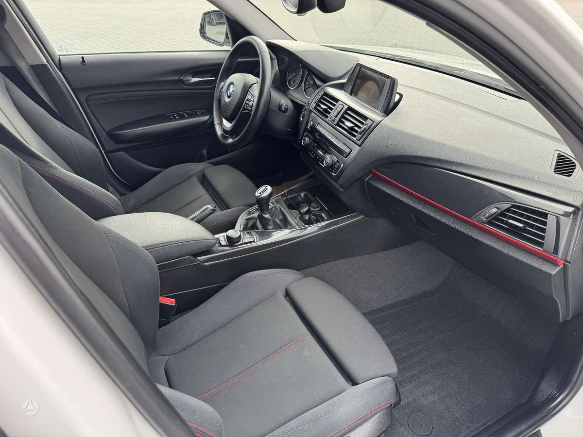 BMW 120, 2.0 l., hatchback