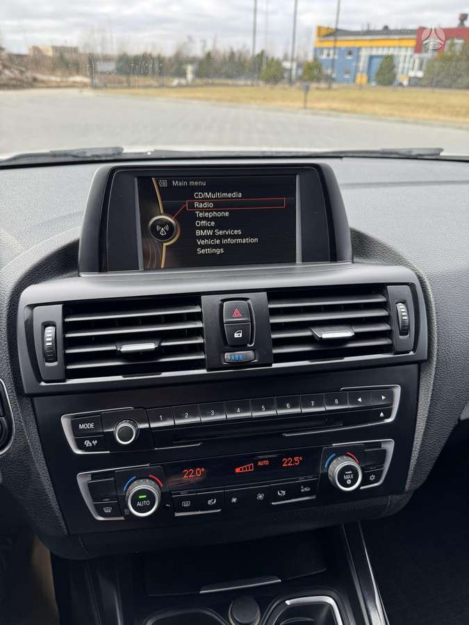 BMW 120, 2.0 l., hatchback