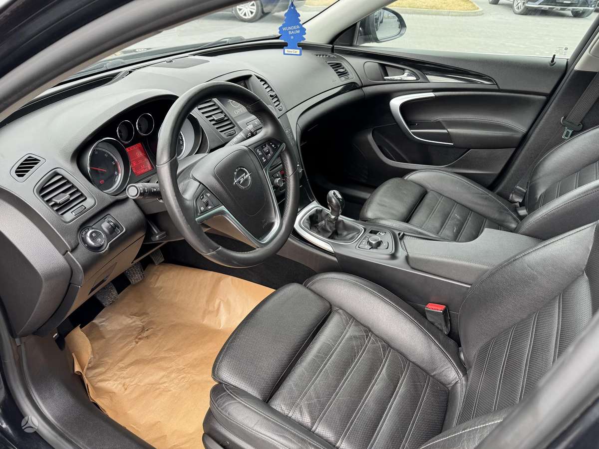 Opel Insignia, 2.0 l., Универсал