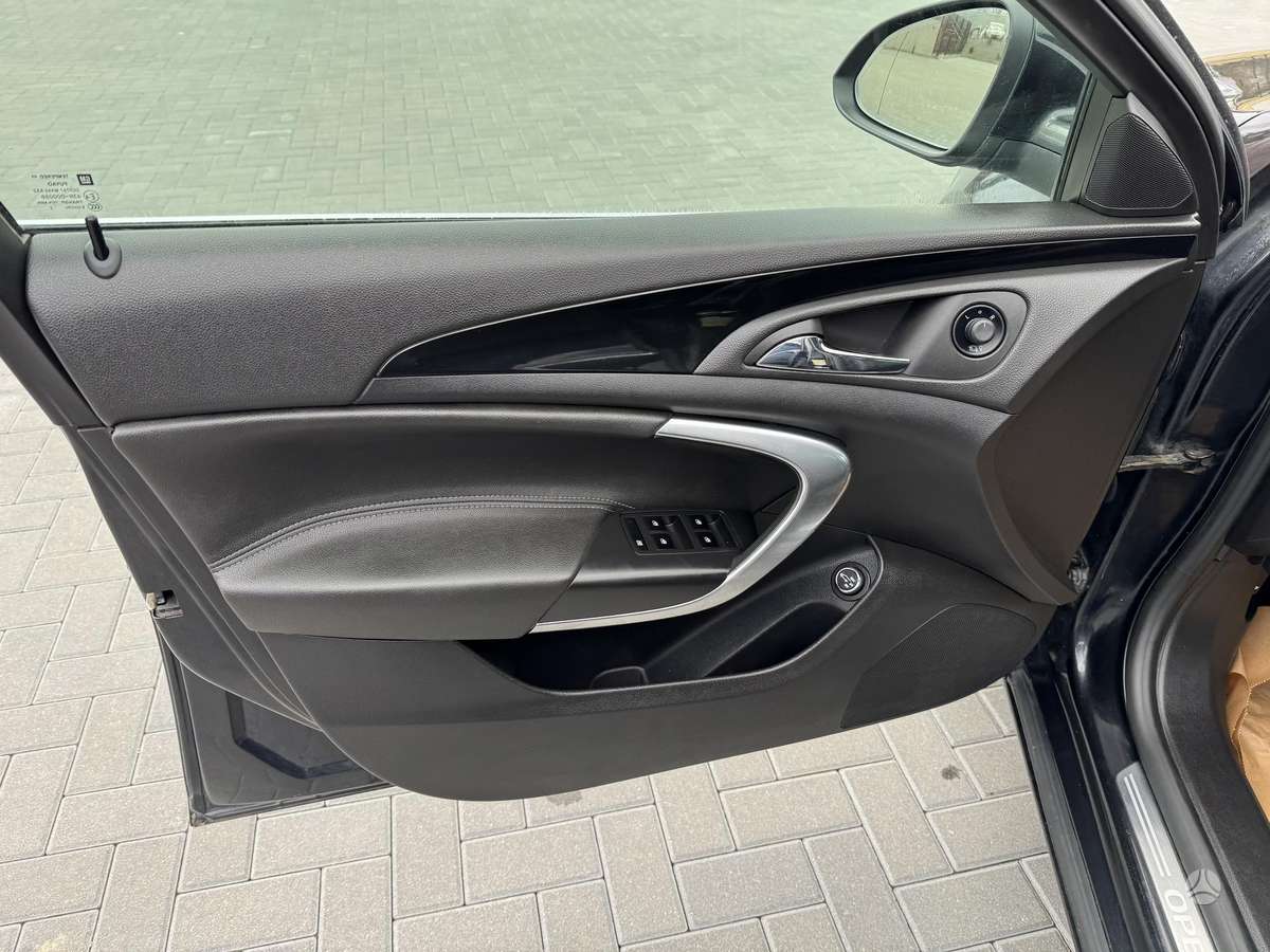 Opel Insignia, 2.0 l., Универсал