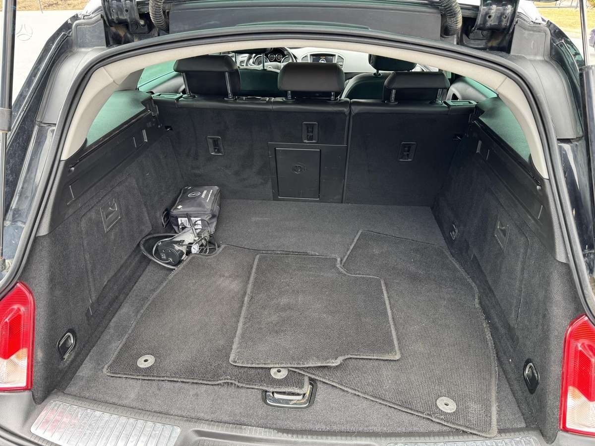 Opel Insignia, 2.0 l., Универсал