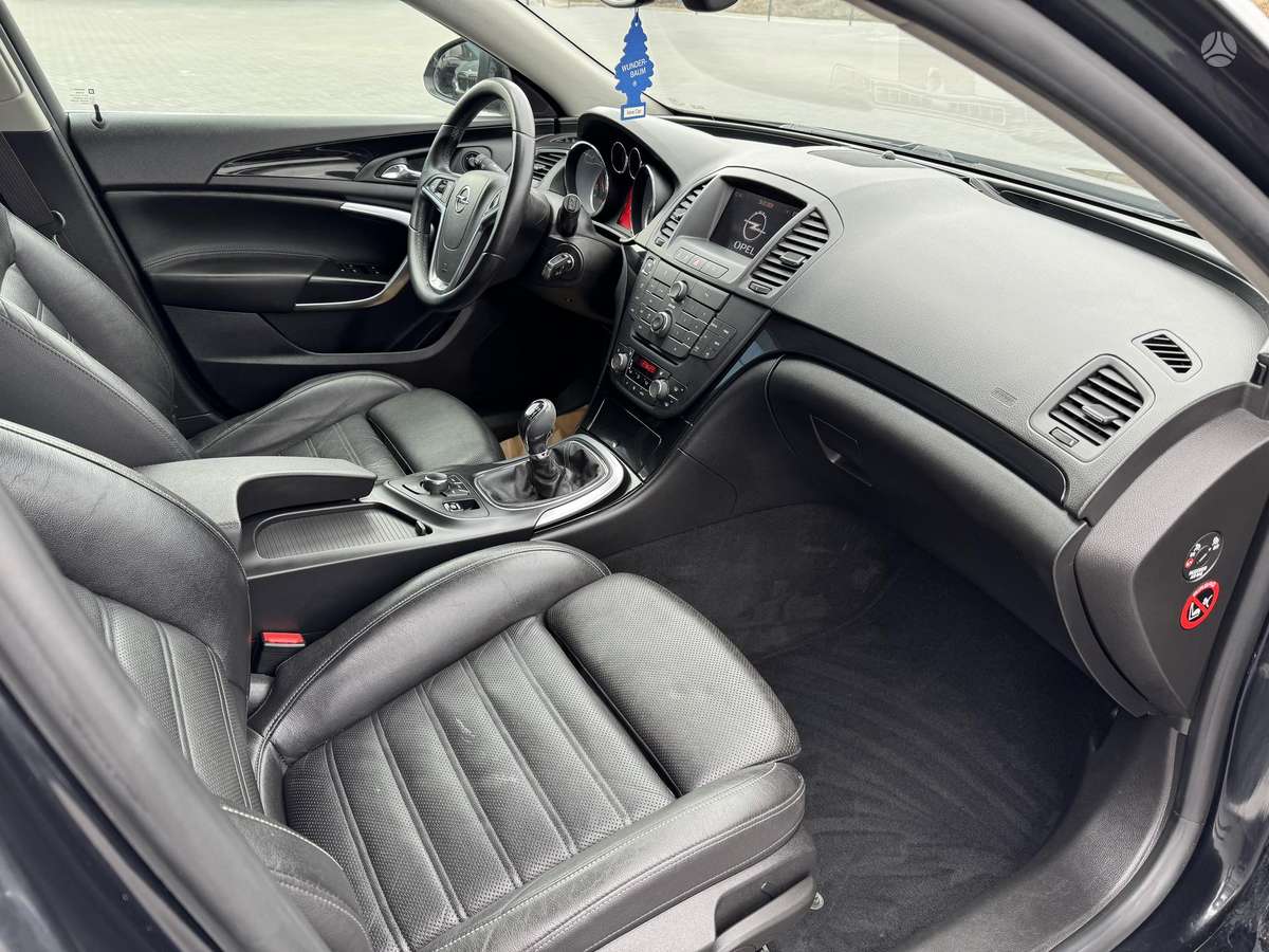Opel Insignia, 2.0 l., Универсал