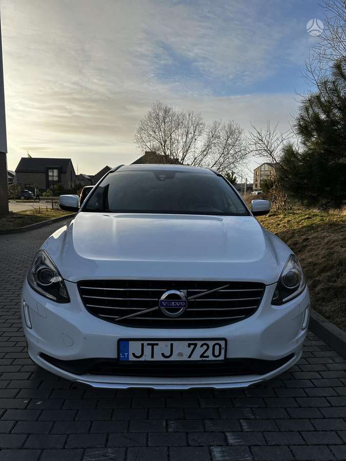 Volvo XC60, 2.4 l., off-road / crossover