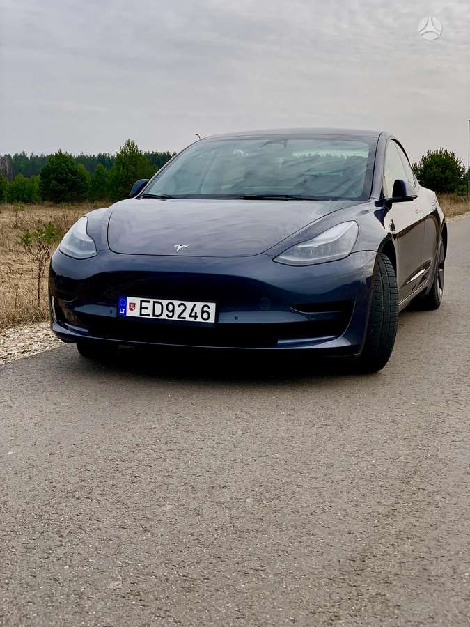 Tesla Model 3, 60 кВт·ч, Седан