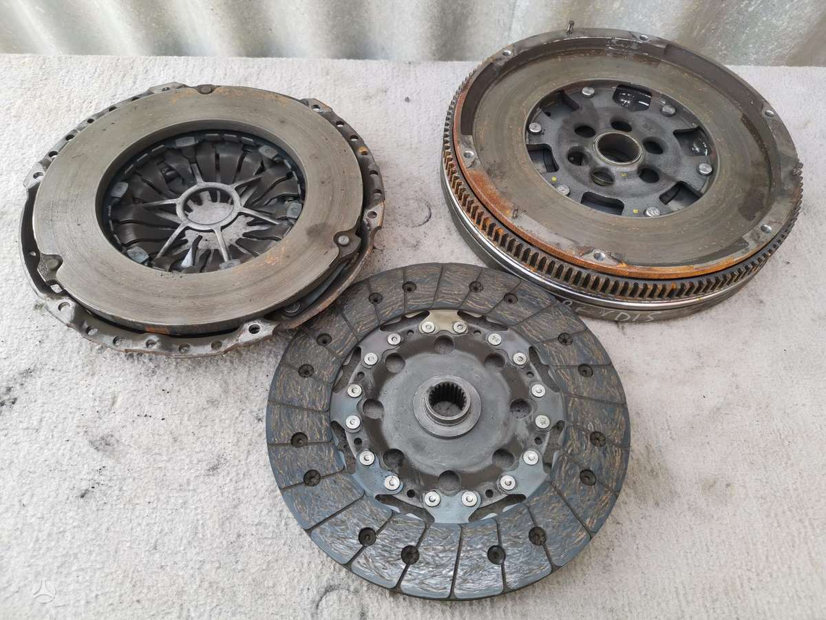Mitsubishi Grandis