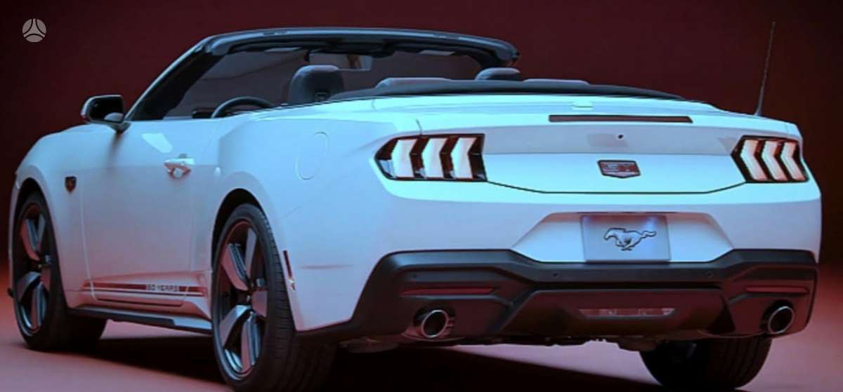 Ford Mustang, 2.3 l., convertible