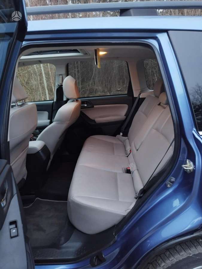Subaru Forester, 2.5 l., off-road / crossover