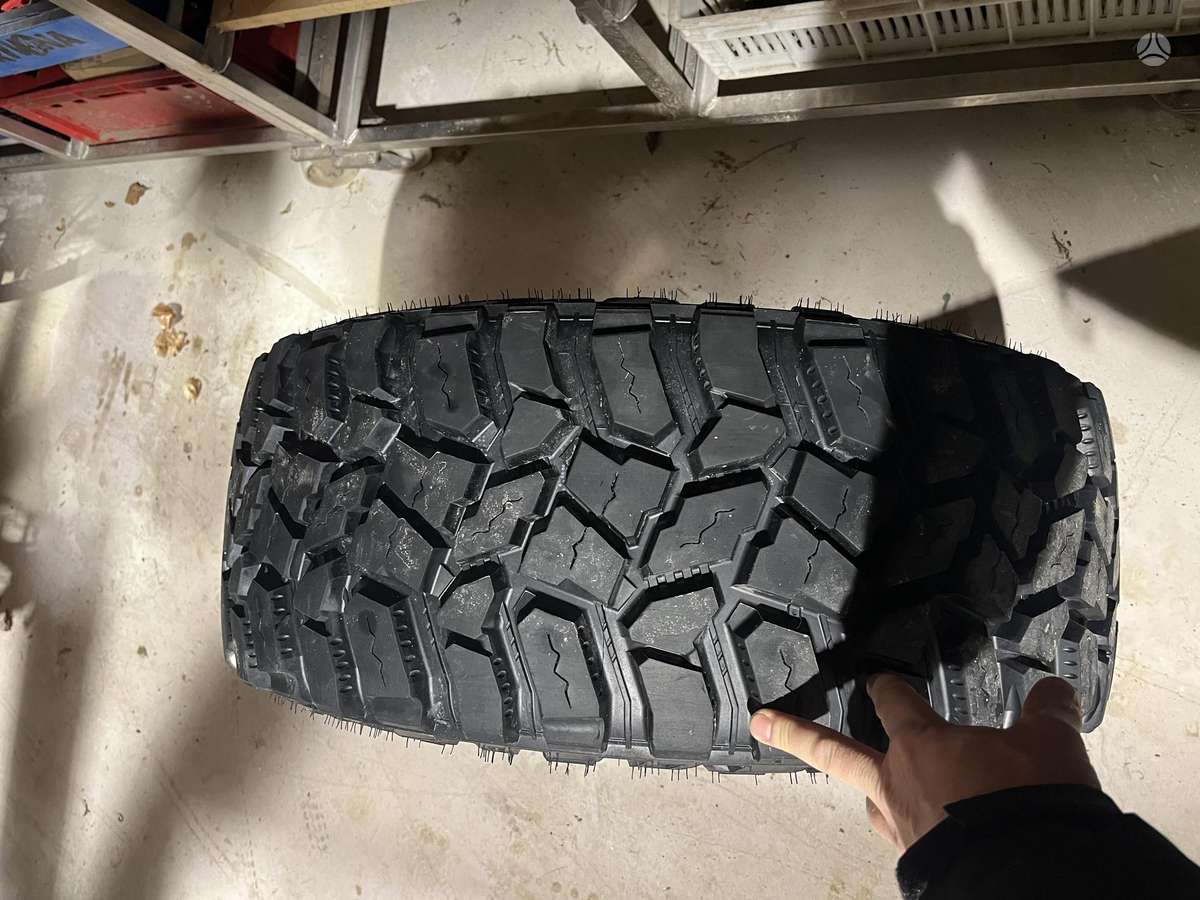 Cooper STT pro 33 12,5, всесезонные 305/65 R17