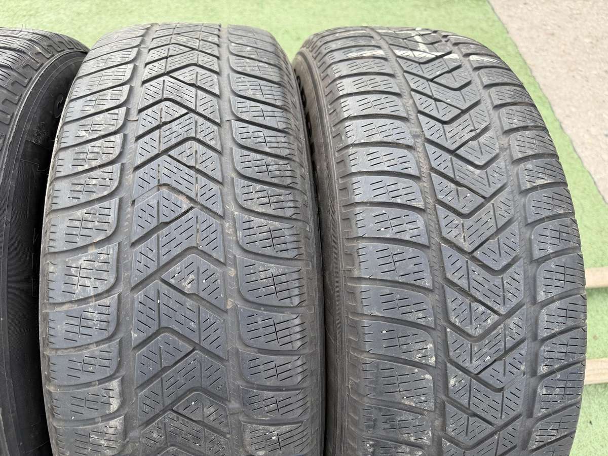 Pirelli 4/5mm, 2021m., всесезонные 215/65 R17
