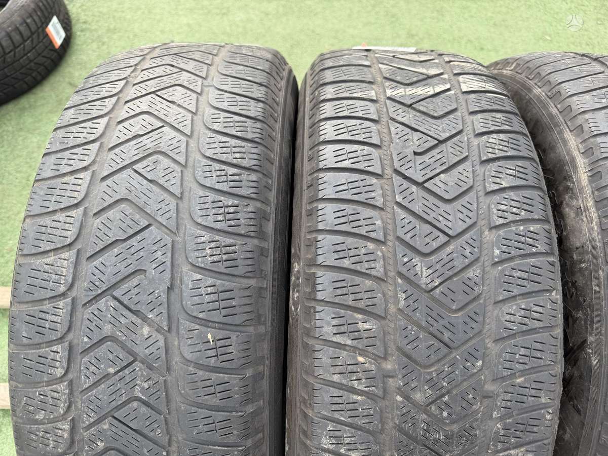 Pirelli 4/5mm, 2021m., всесезонные 215/65 R17