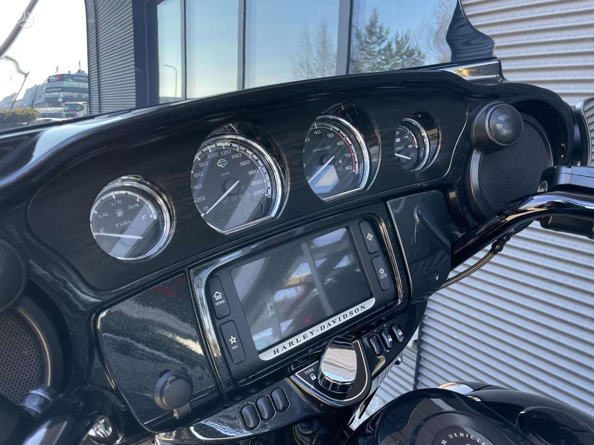 Harley-Davidson CVO 1868cc, чопперы / круизеры / custom