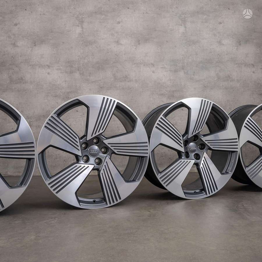 Audi E tron, light alloy, R5