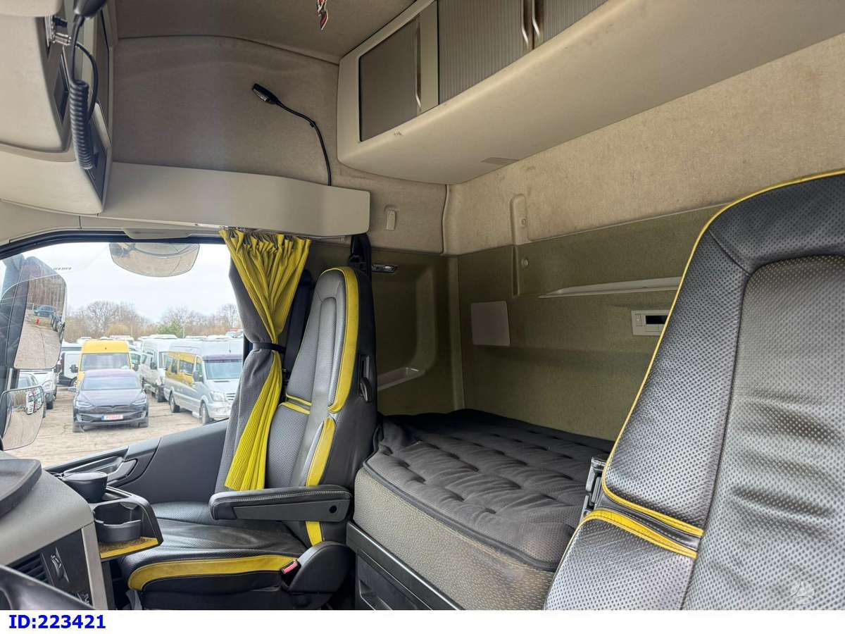 Volvo FH16 750HP 8x4, шасси