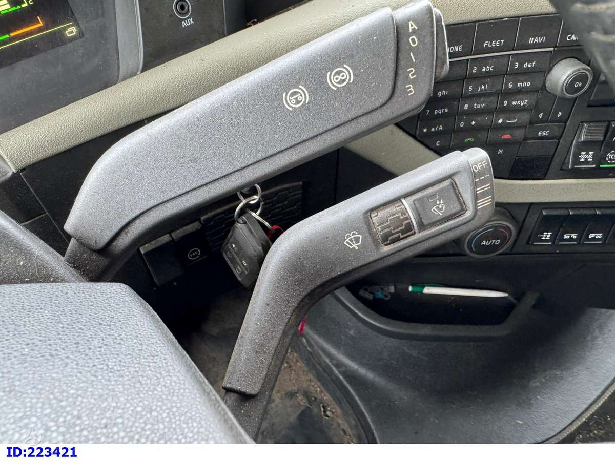 Volvo FH16 750HP 8x4, шасси