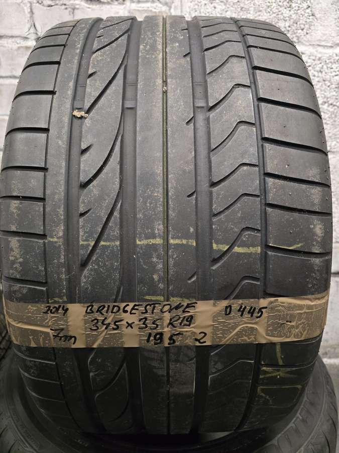 Bridgestone, vasaras 345/35 R19