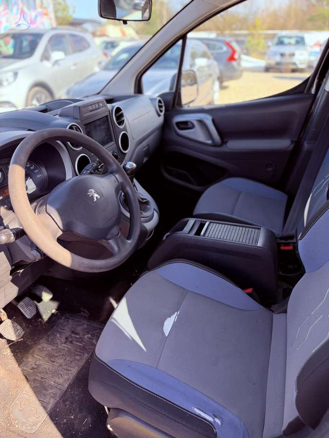 Peugeot Partner - 8