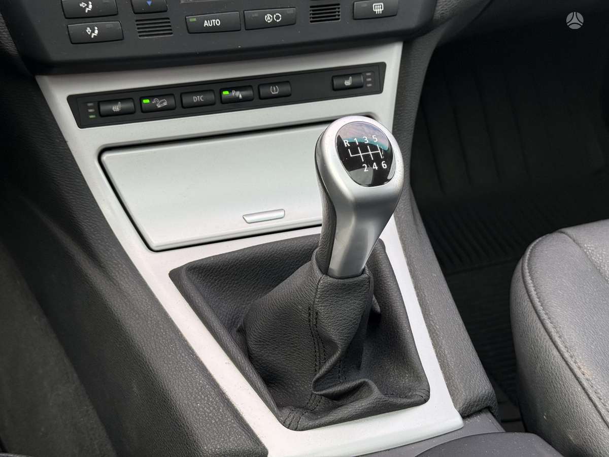 BMW X3, 2.0 l., off-road / crossover