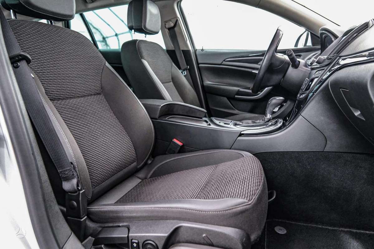 Opel Insignia, 1.6 l., wagon