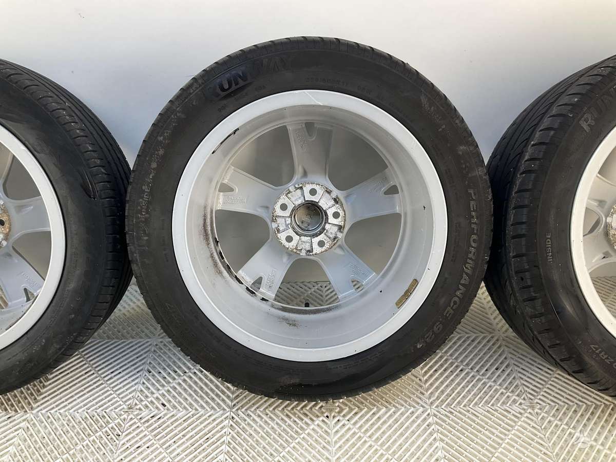 Audi A4 B9, lengvojo lydinio, R17