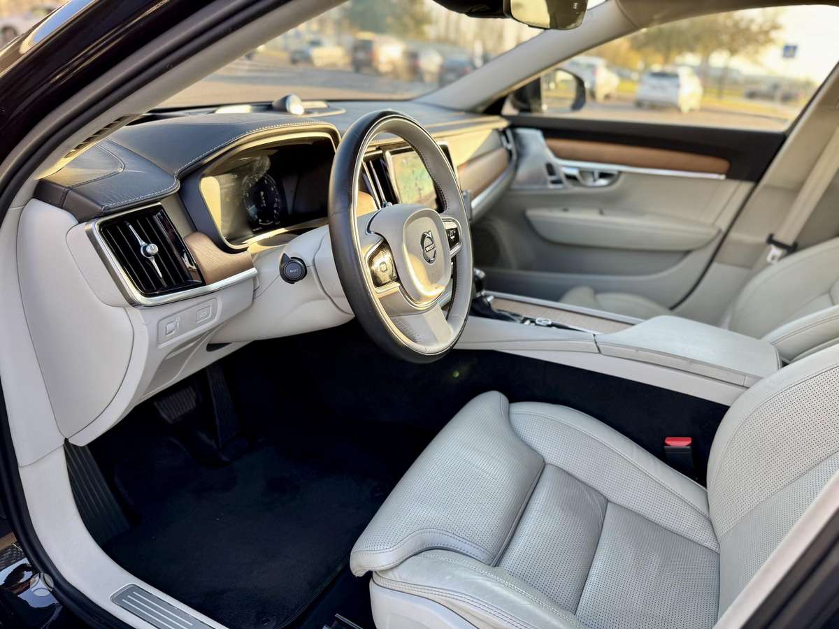 Volvo S90, 2.0 l., Седан