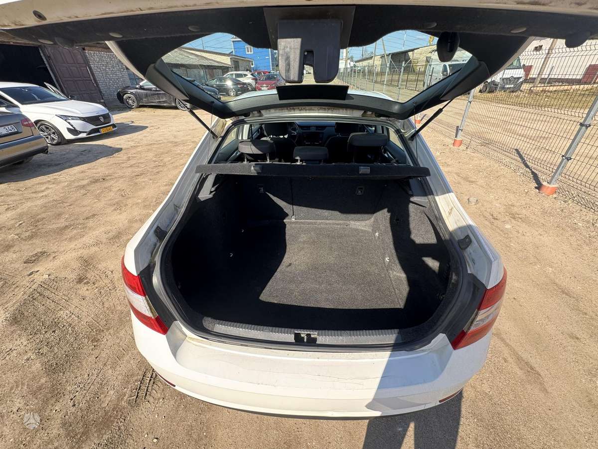 Skoda Octavia, 1.6 l., hatchback