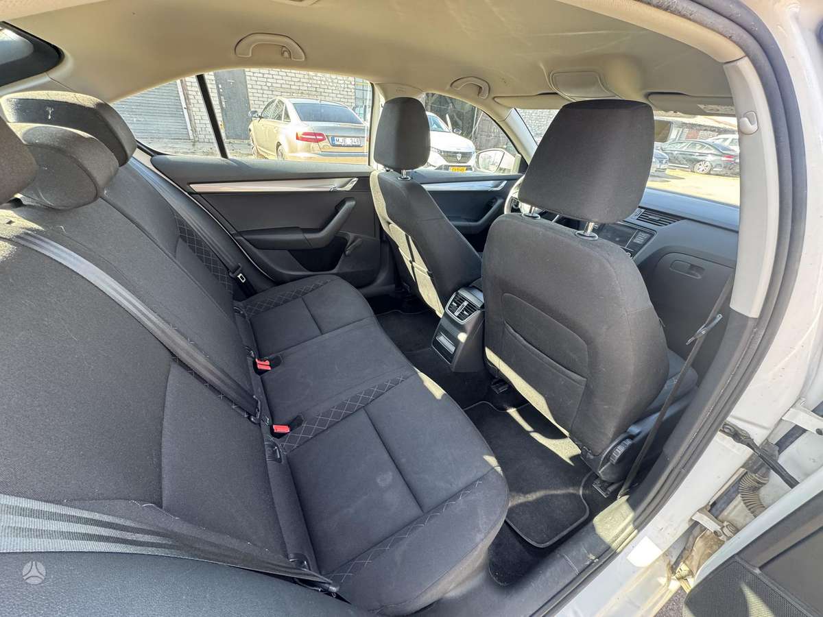 Skoda Octavia, 1.6 l., hatchback