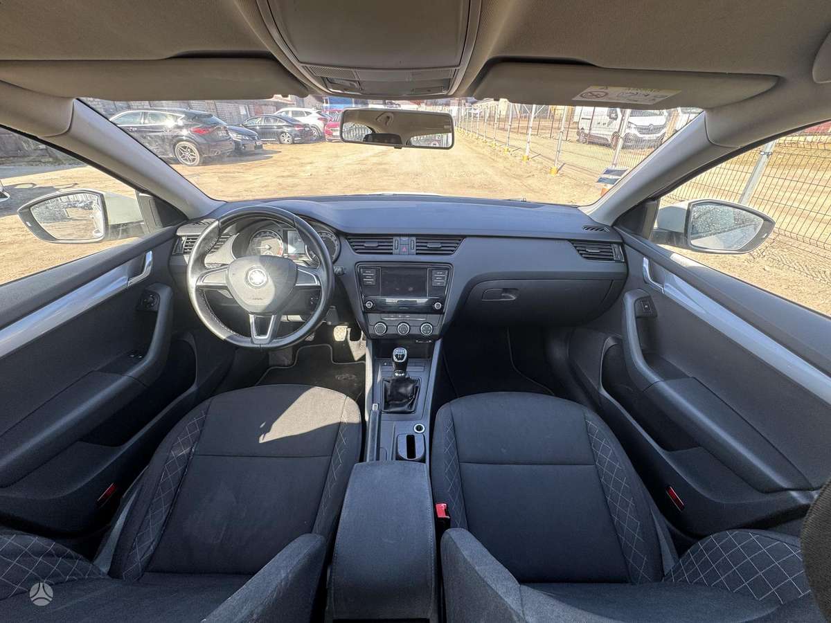 Skoda Octavia, 1.6 l., hatchback