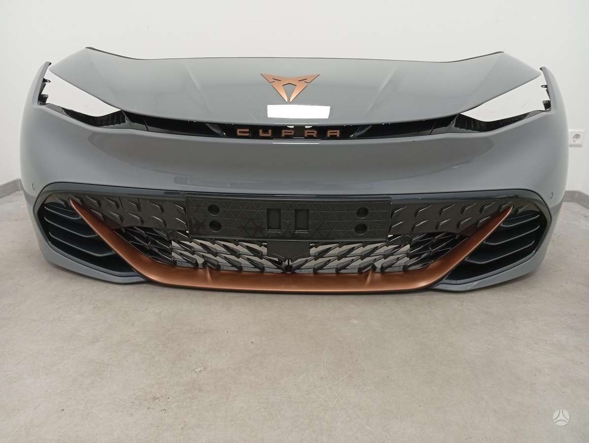 Cupra Born bamperi, spārni, gaismas
