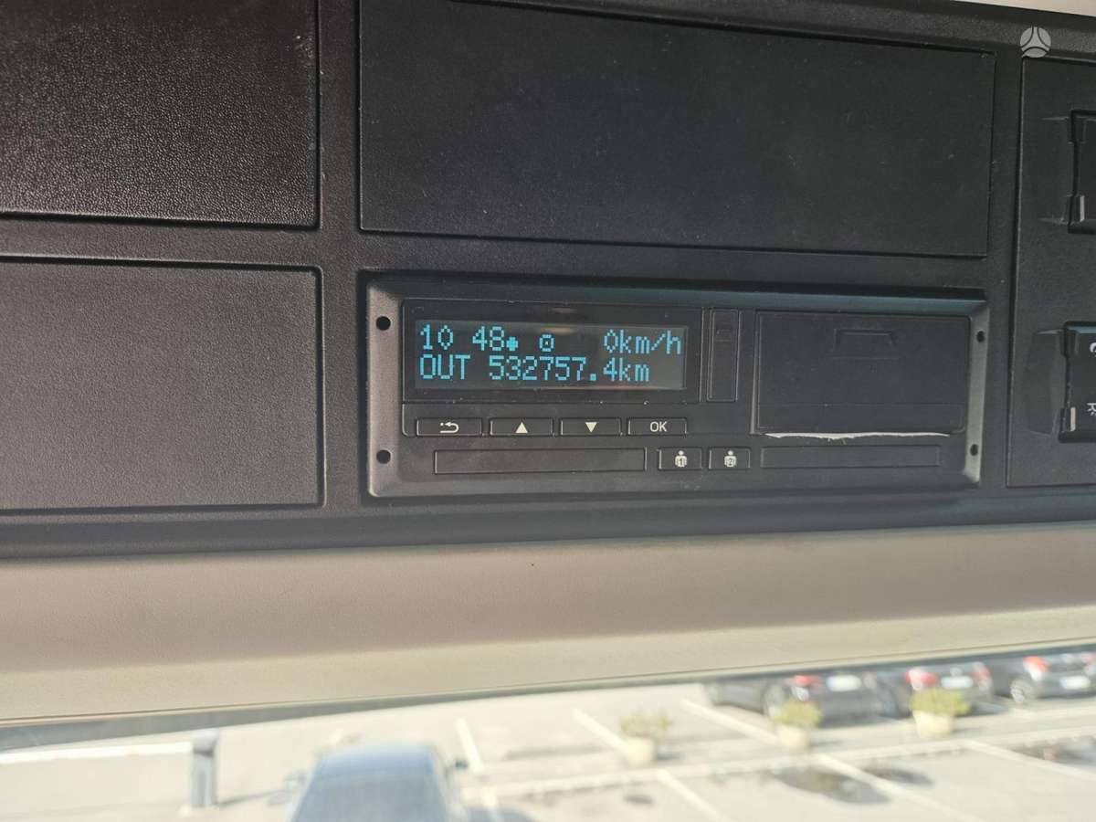Ford F-MAX, 2 miegamosios vietos