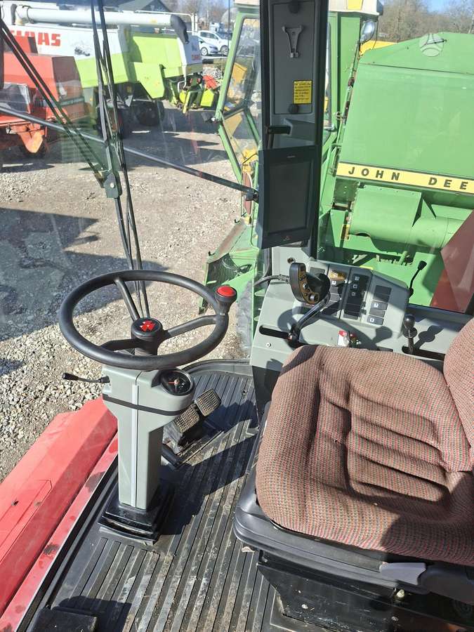 Massey Ferguson 32, комбайны