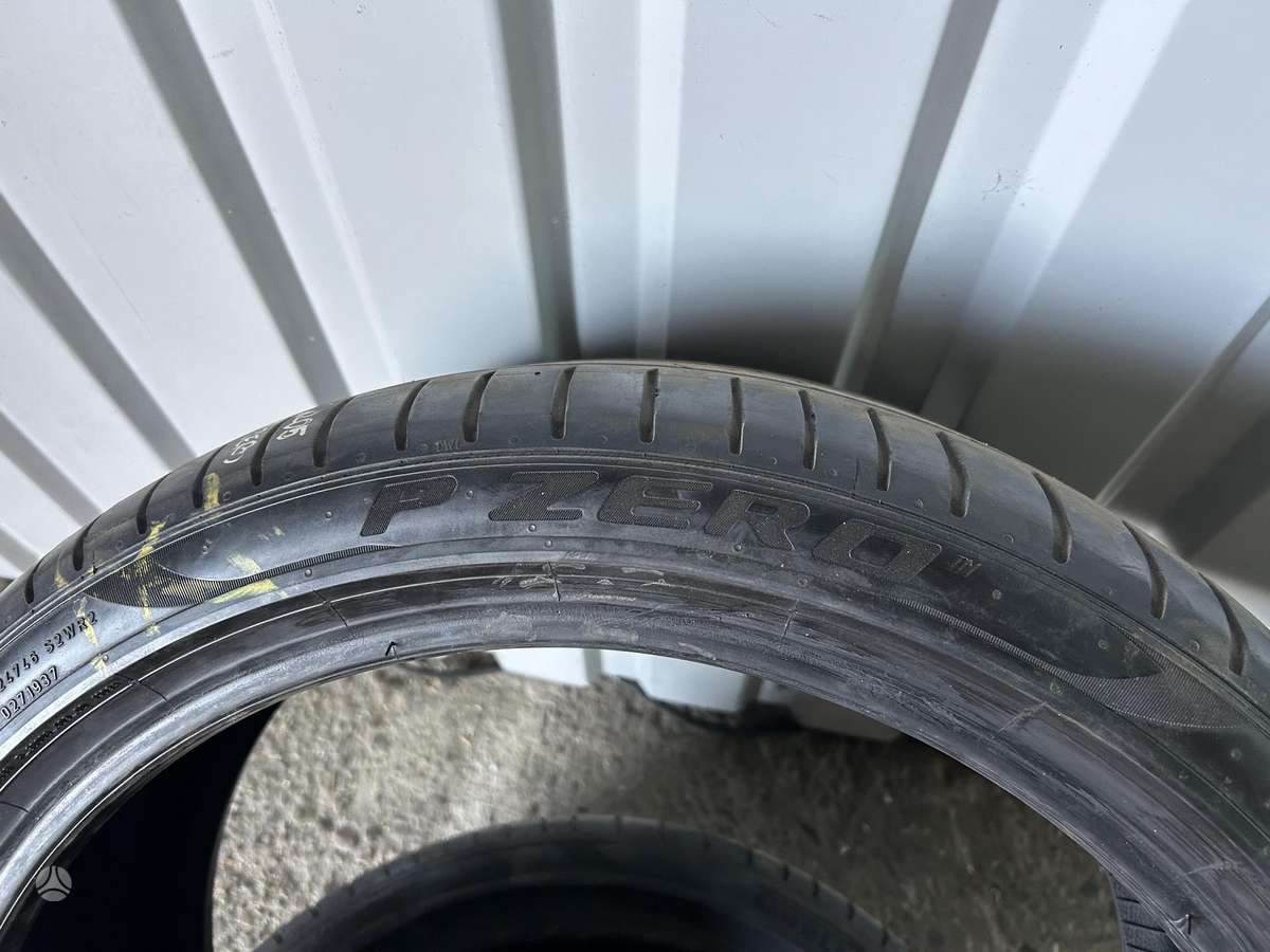 Pirelli P ZERO, летние 225/40 R19