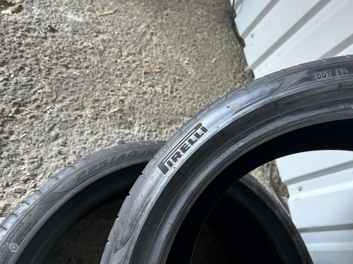 Pirelli P ZERO, летние 225/40 R19