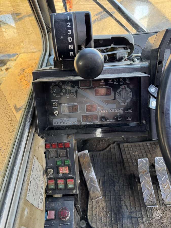 Kobelco RK250, kranai