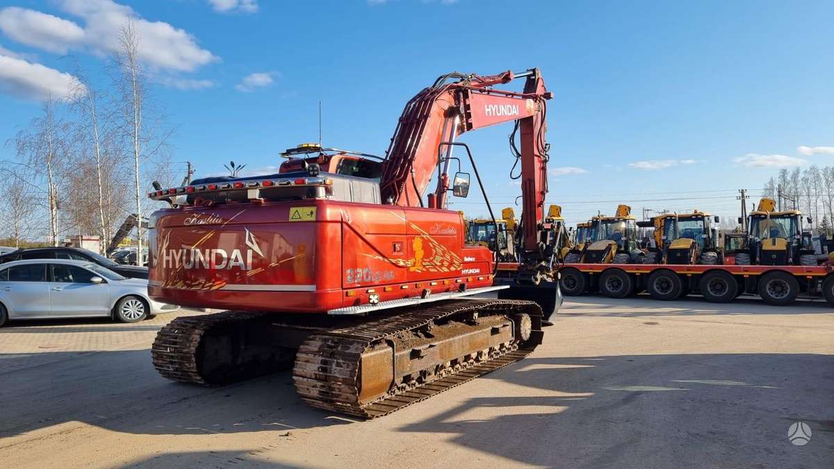 Hyundai Robex 220 LC-9 A + Rototilt, экскаваторы