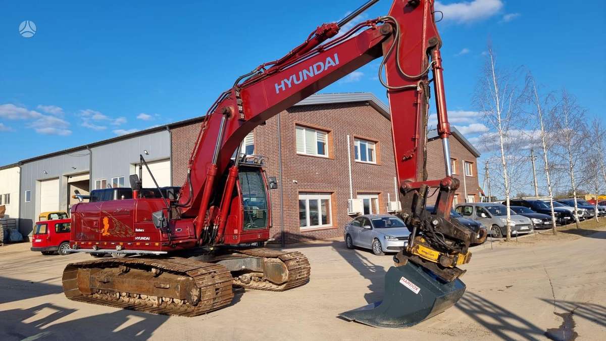 Hyundai Robex 220 LC-9 A + Rototilt, экскаваторы