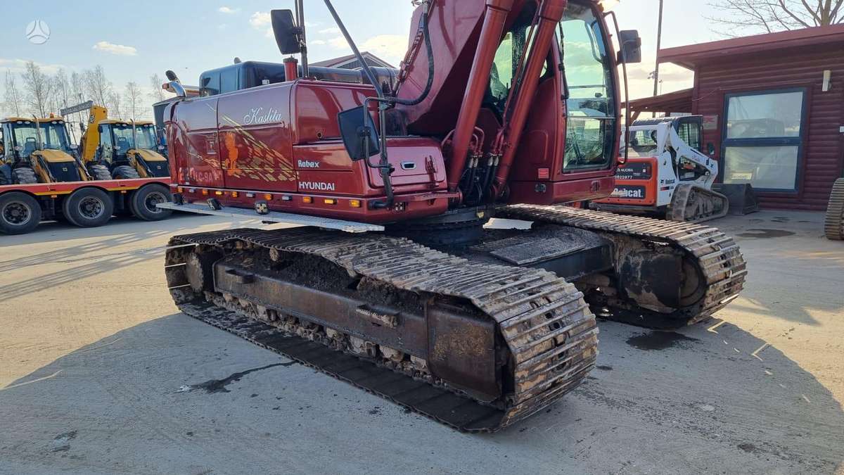 Hyundai Robex 220 LC-9 A + Rototilt, экскаваторы