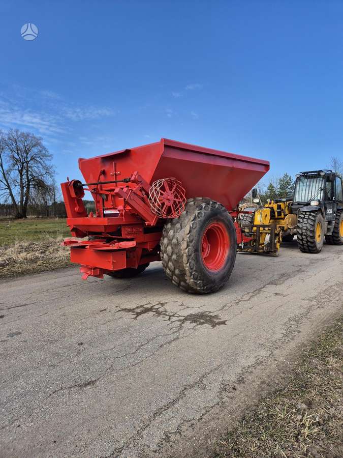 Bredal B6, spreaders
